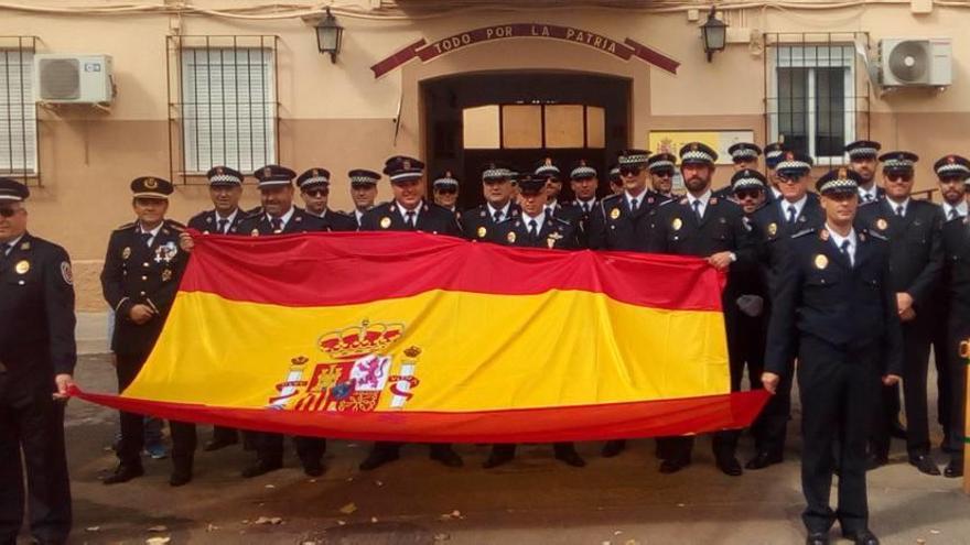 La Policía Local de Jumilla homenajea a la Guardia Civil