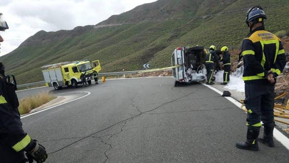 Vuelca un coche en Gran Canaria (06/12/22)