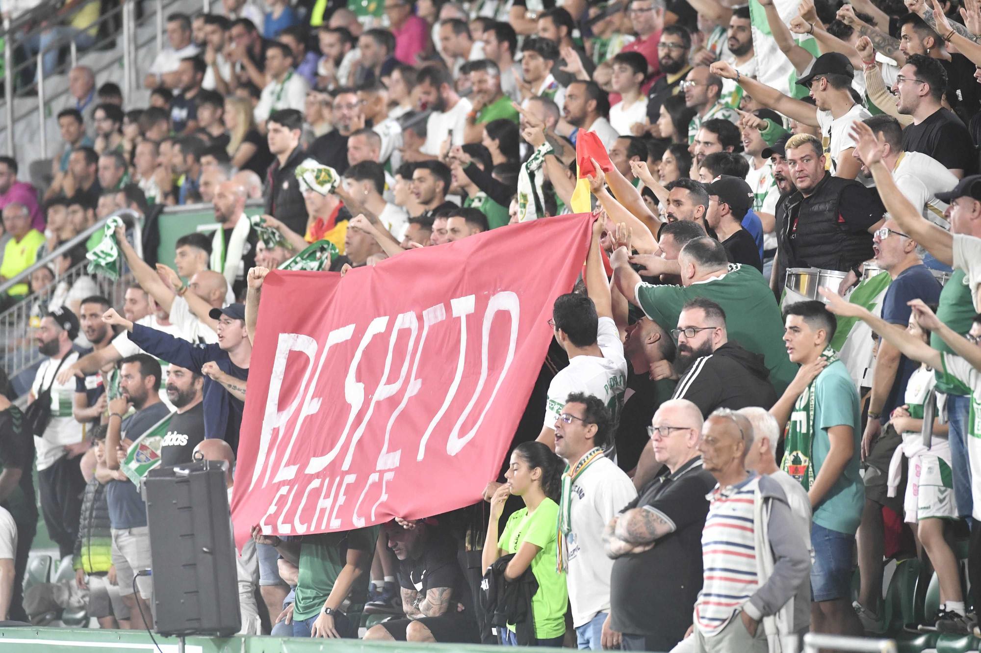 ¿Estuviste en el Martínez Valero? Aquí las mejores imágenes del Elche - Real Madrid