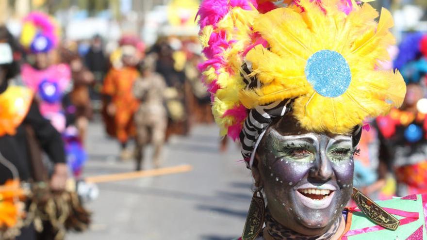 El color se apodera de las rúas