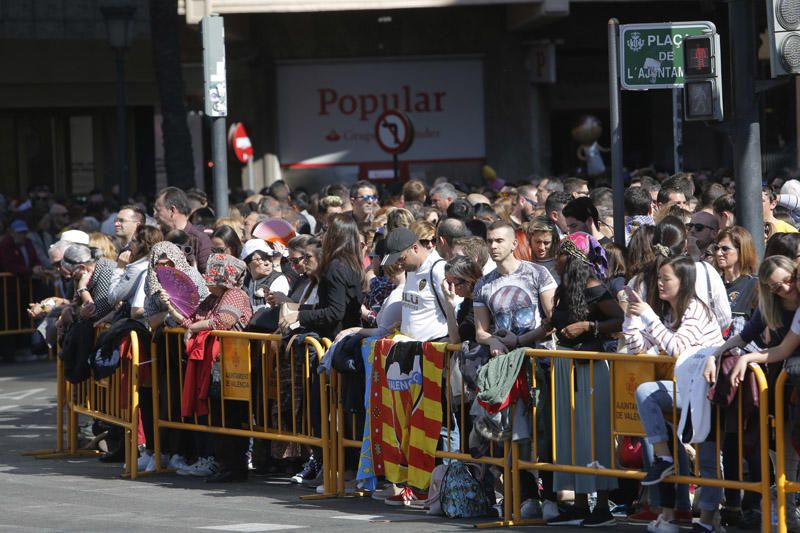 Búscate en la mascletà del 2 de marzo