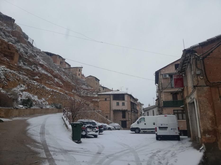 La nieve cubre Los Serranos y el Rincón de Ademuz