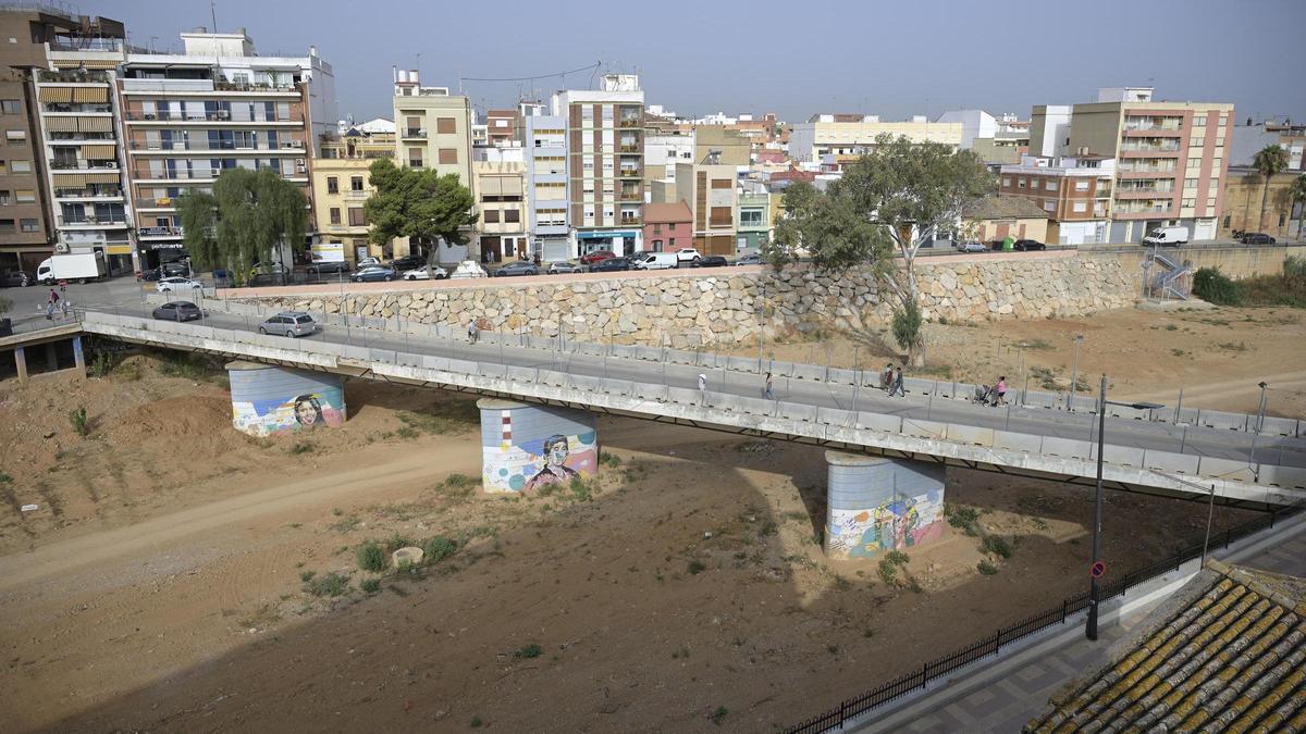 Vista aérea del Pont Vell de Paiporta.