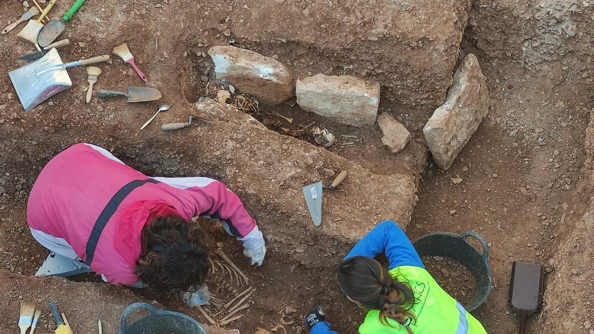 El equipo técnico ha encontrado nuevas evidencias de la represión fascista en Son Coletes.