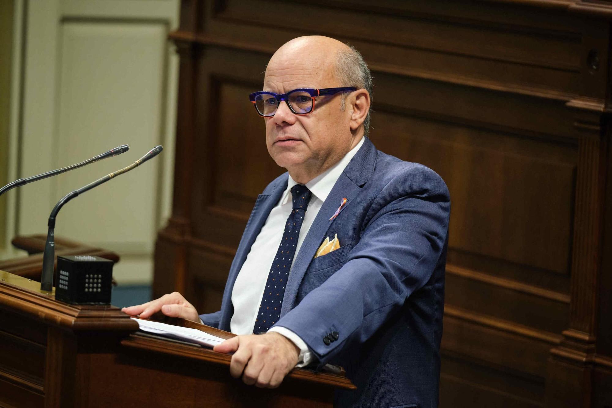 Sesión plenaria del Parlamento de Canarias.