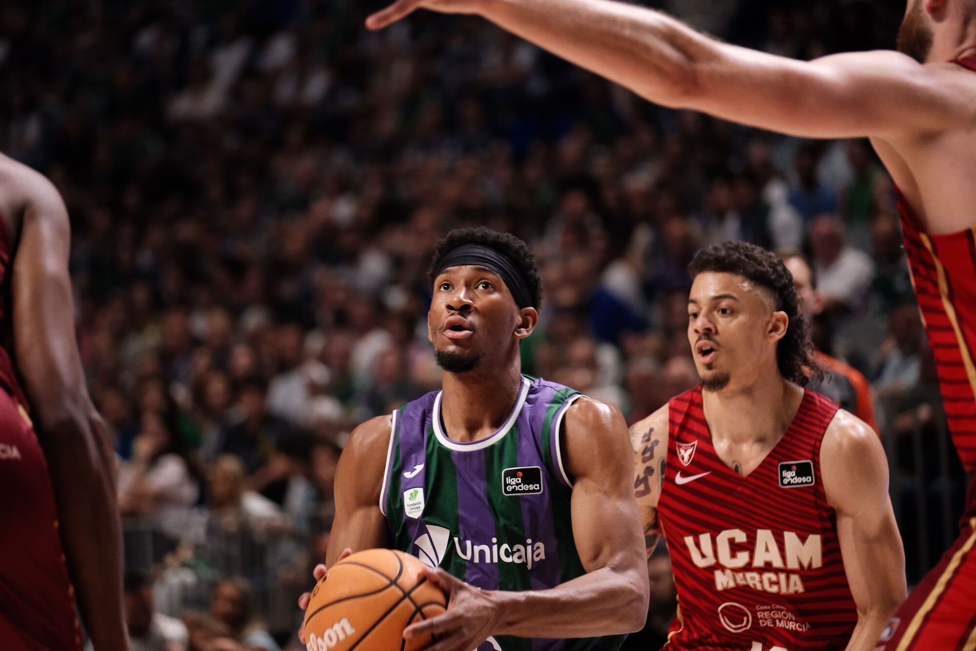Imágenes del partido del UNICAJA vs UCAM Murcia en el Martín Carpena