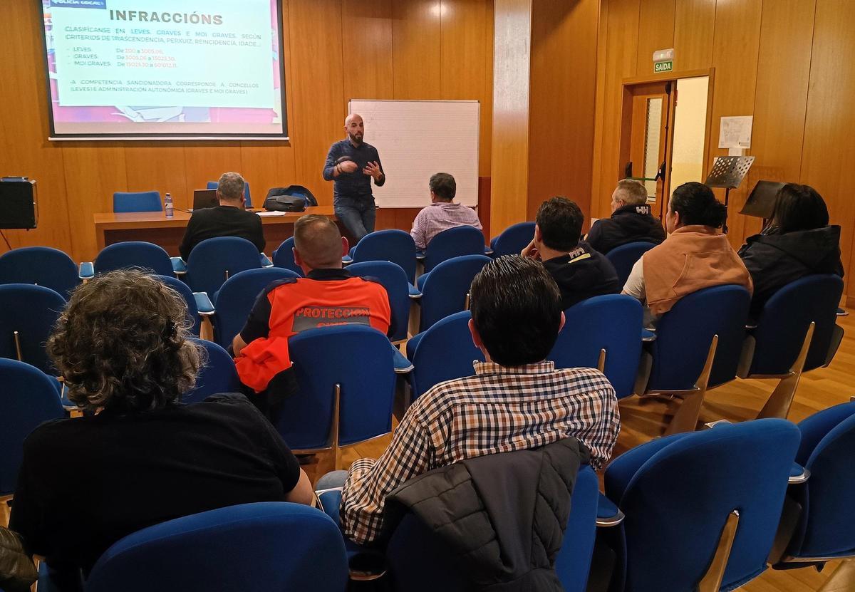 Un momento de la charla.