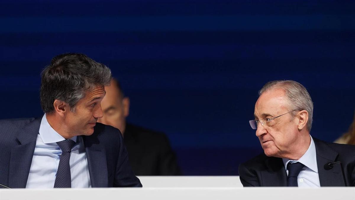Juan Santamaría, consejero delegado de ACS, junto a Florentino Pérez, presidente y máximo accionista