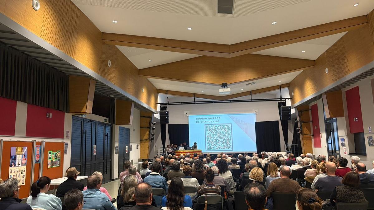 Una de las dos sesiones organizadas para reivindicar la apertura de la residencia.