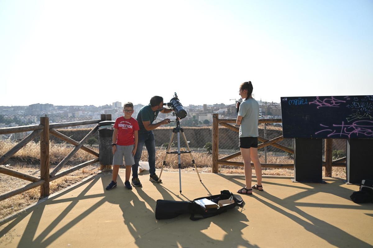 Ambiente previo al eclipse en Cáceres Ambiente previo al eclipse en Cáceres