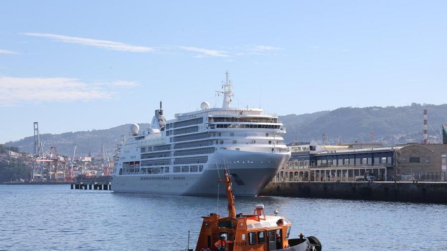 Diez noches desde 10.200 euros por persona: vuelve a Vigo el crucero de lujo «Silver Spirit»