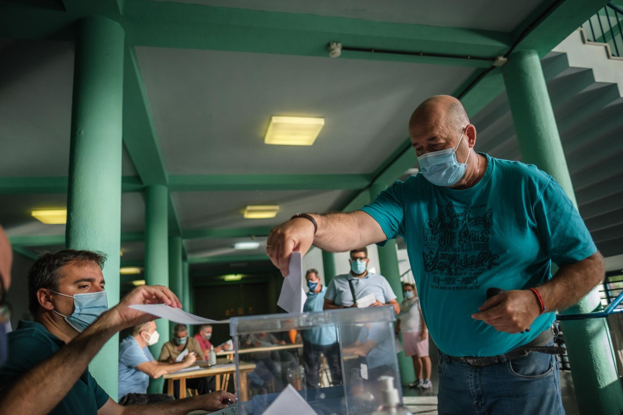 Elección de los miembros de la mesa del taxis en Santa Cruz