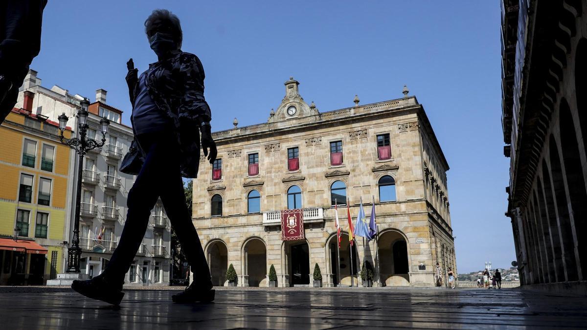 Una vista de la Casa Consistorial de Gijón.