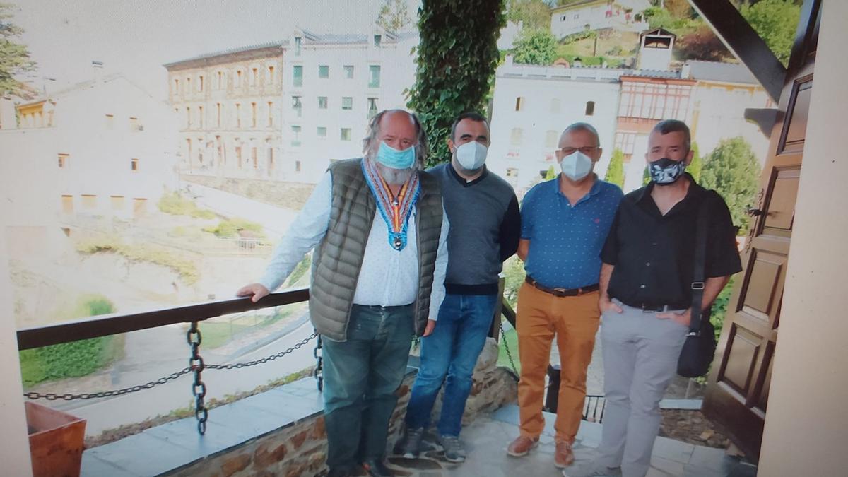 Carlos Guardado, Víctor Lorido, Pedro Martínez y Josema Azpeitia, ayer, en Santa Eulalia.