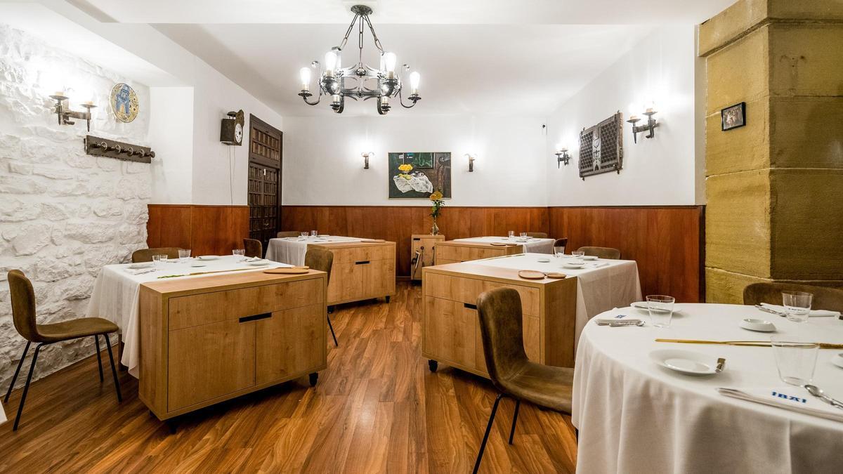 La sala del restaurante Ibai, en San Sebastián.