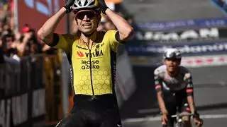 El mexicano Del Toro y Juan Ayuso le roban la cartera del Giro a Roglic