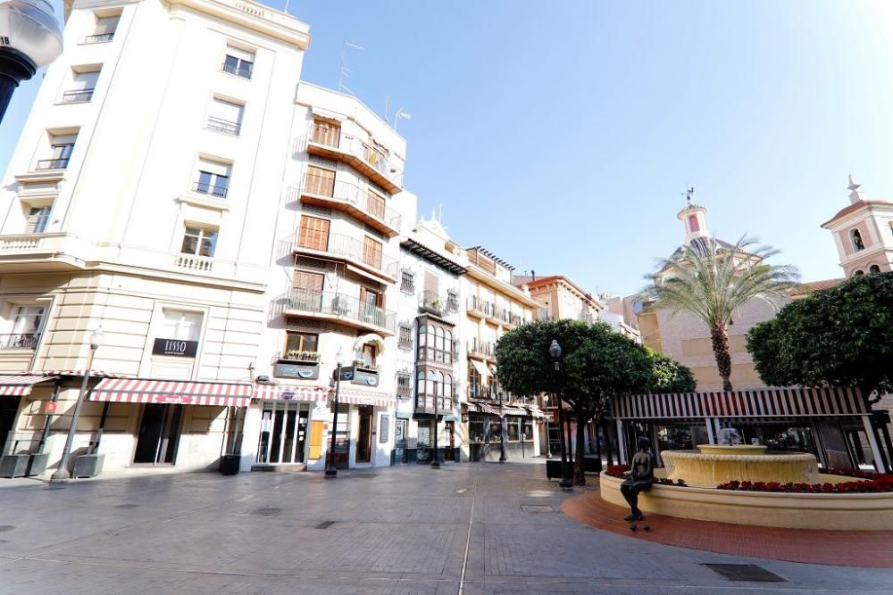 Coronavirus en Murcia: Las calles de la capital, prácticamente vacías