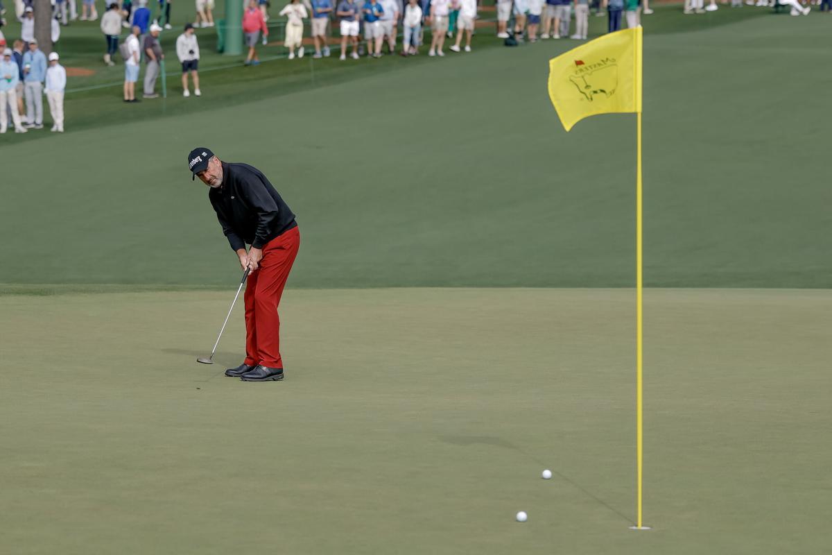 Olazábal, practicando el putt en un torneo muy especial en su carrera, que ganó en dos ocasiones