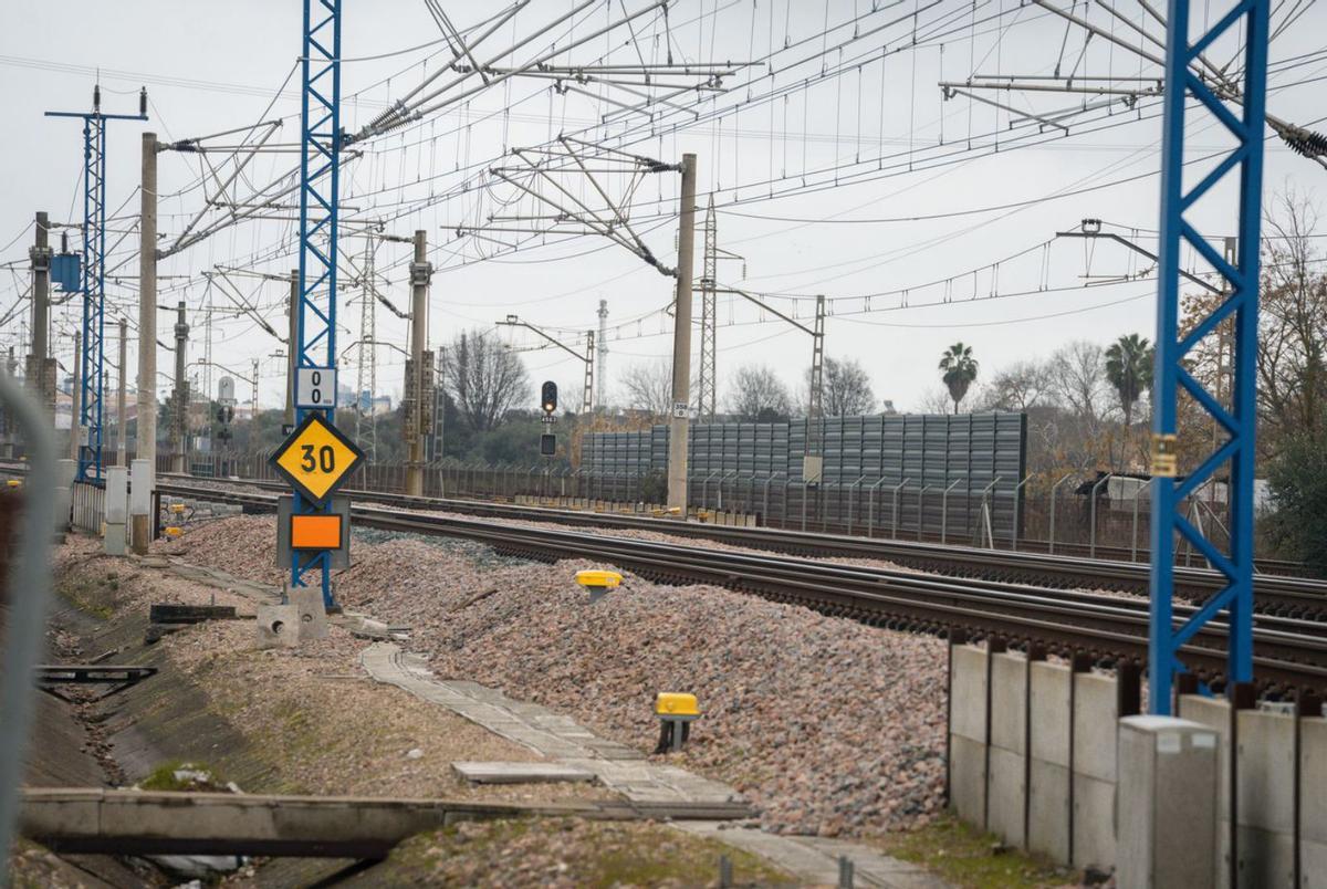 Una fissura obliga a limitar la velocitat en la línia de l’AVE Madrid-Barcelona