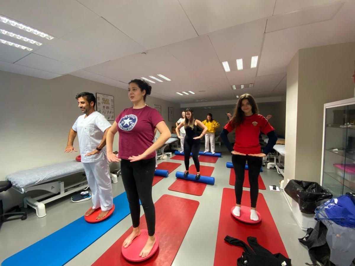 Actividades de alumnos de Fisioterapia del CEU de Elche