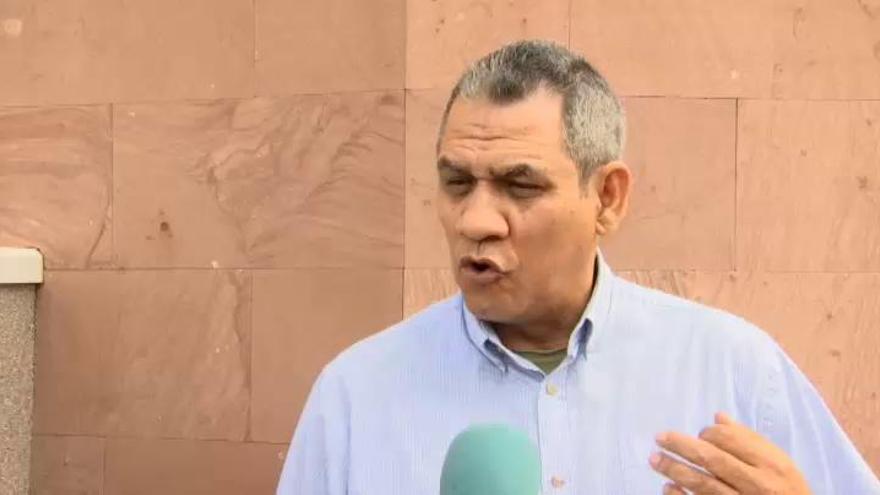 El padre de Guaidó, taxista en Tenerife, "orgulloso" de su hijo