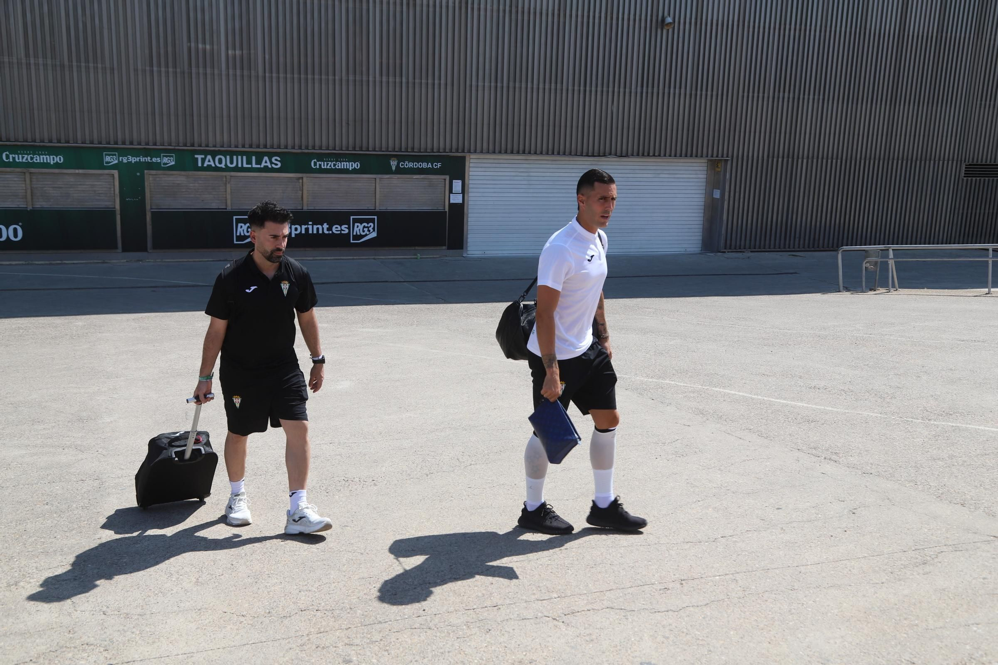 El Córdoba CF pone rumbo a su concentración en Oliva