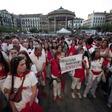 Miles de personas protestan en Pamplona por la agresión sexual denunciada en Sanfermines.
