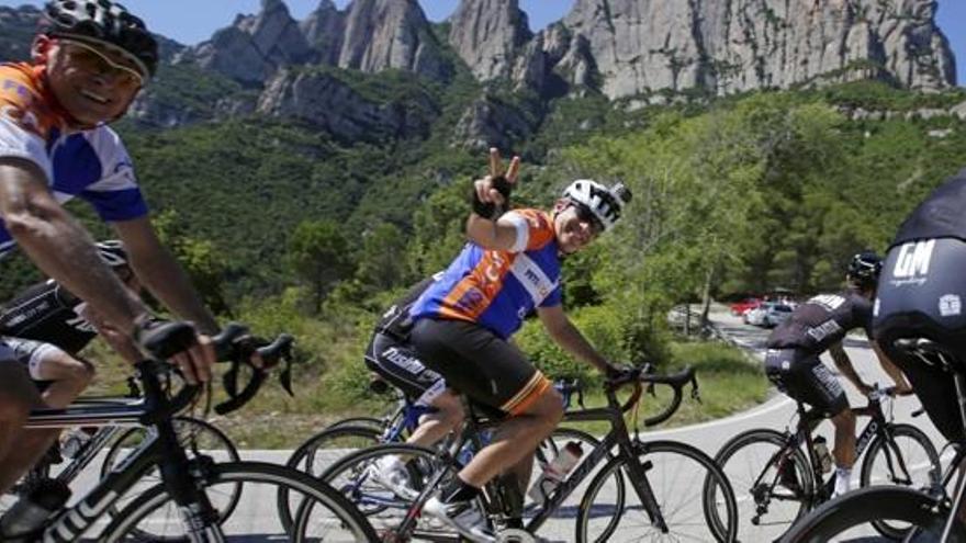 Homs arriba en bicicleta a Montserrat