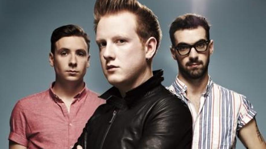 Two Door Cinema Club, primer cabeza de cartel del Arenal Sound