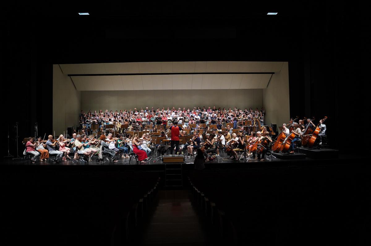 El ensayo del concierto participativo de la ROSS en imágenes