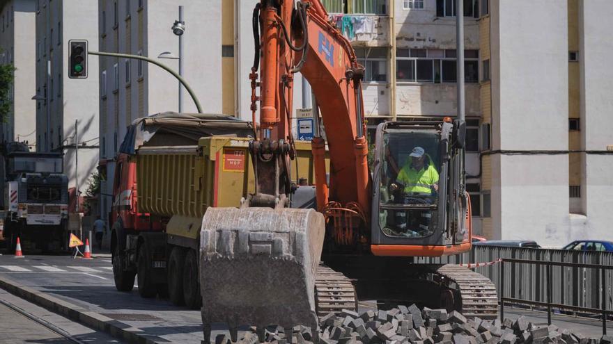 Santa Cruz inicia la obra de repavimentación de la avenida Príncipes de España