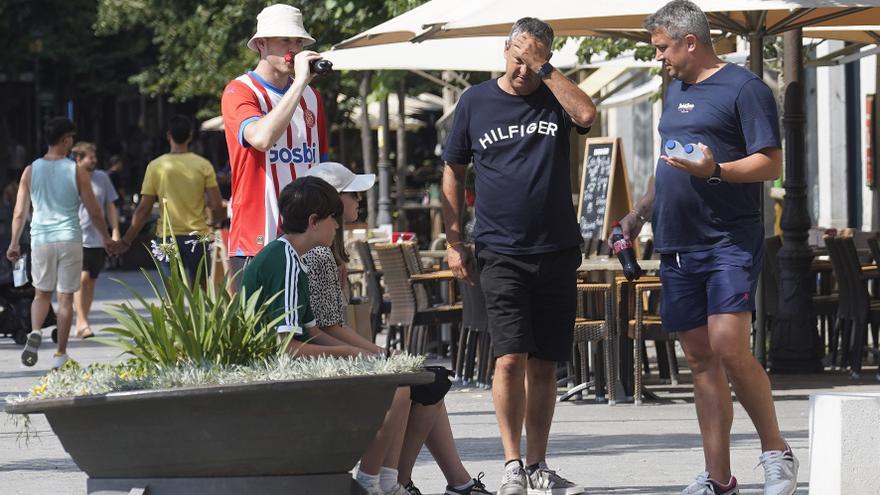 Les temperatures s&#039;enfilen fins als 42 °C a Girona en el dia de més càlid de l&#039;onada de calor