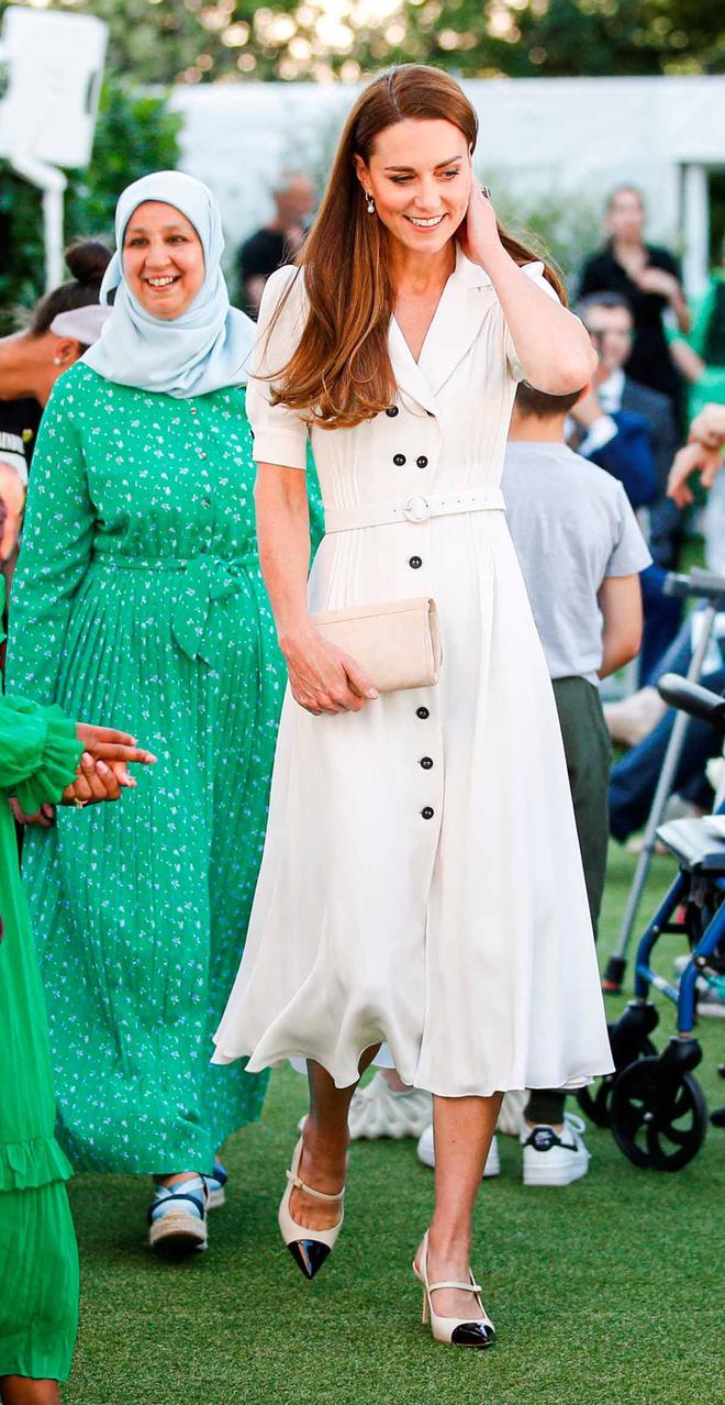 El look de Kate Middleton para el acto conmemorativo por las víctimas del incendio de la torre Grenfell hace 5 años