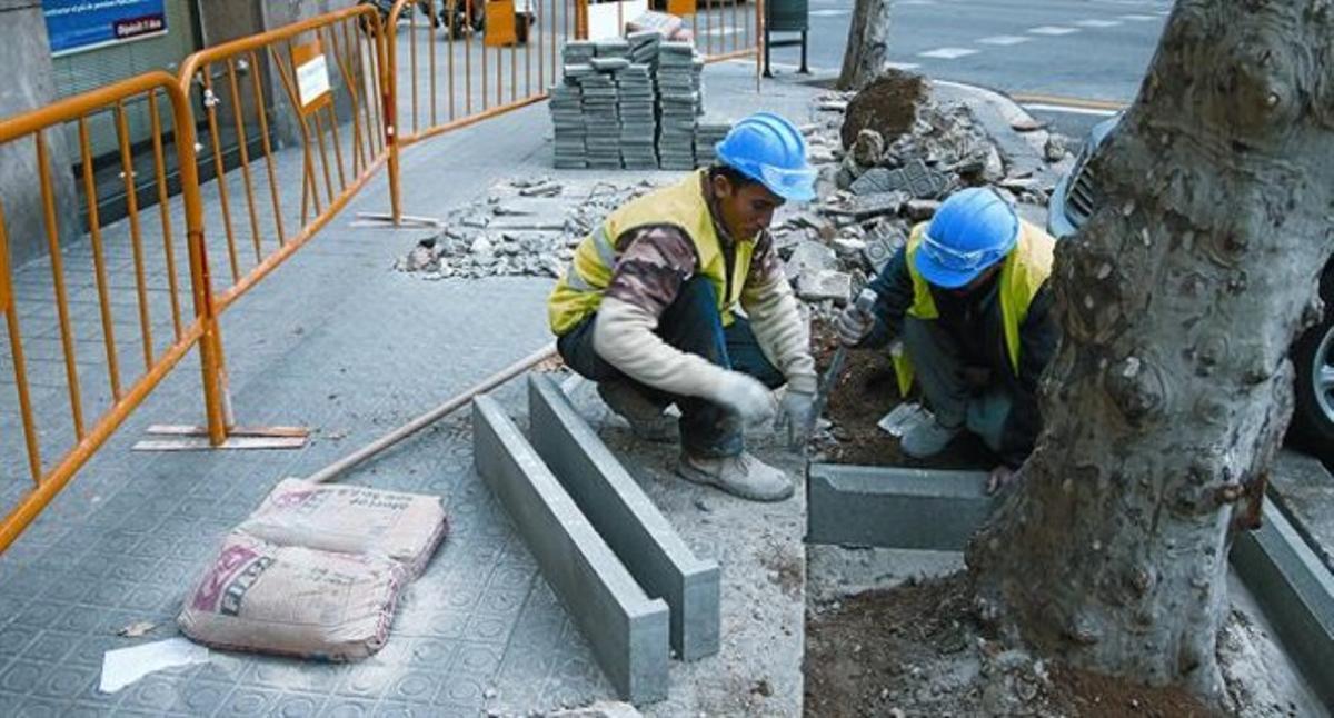 ¿Com va el mercat laboral? Cinc gràfics per entendre les dades del juliol