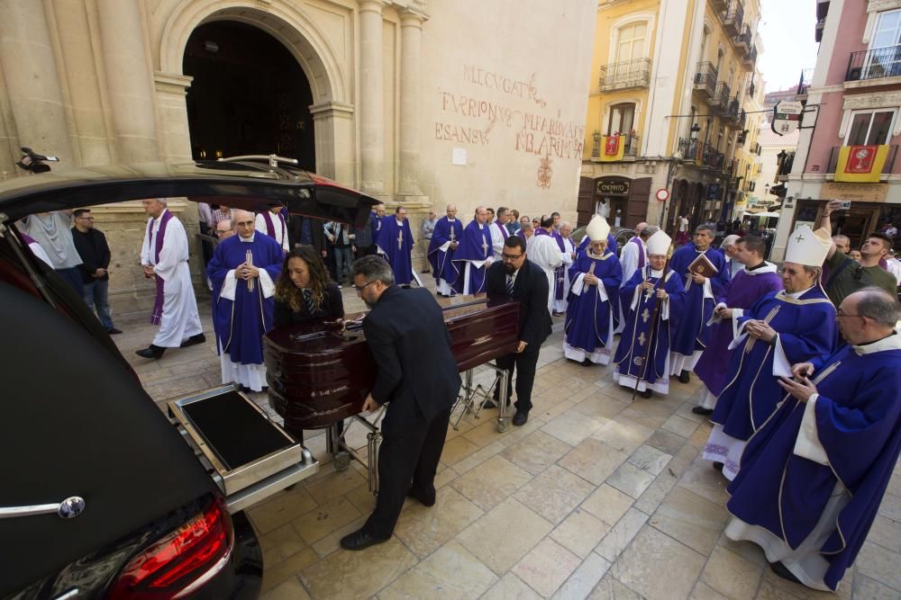 Adiós a Antonio Vivo entre aplausos