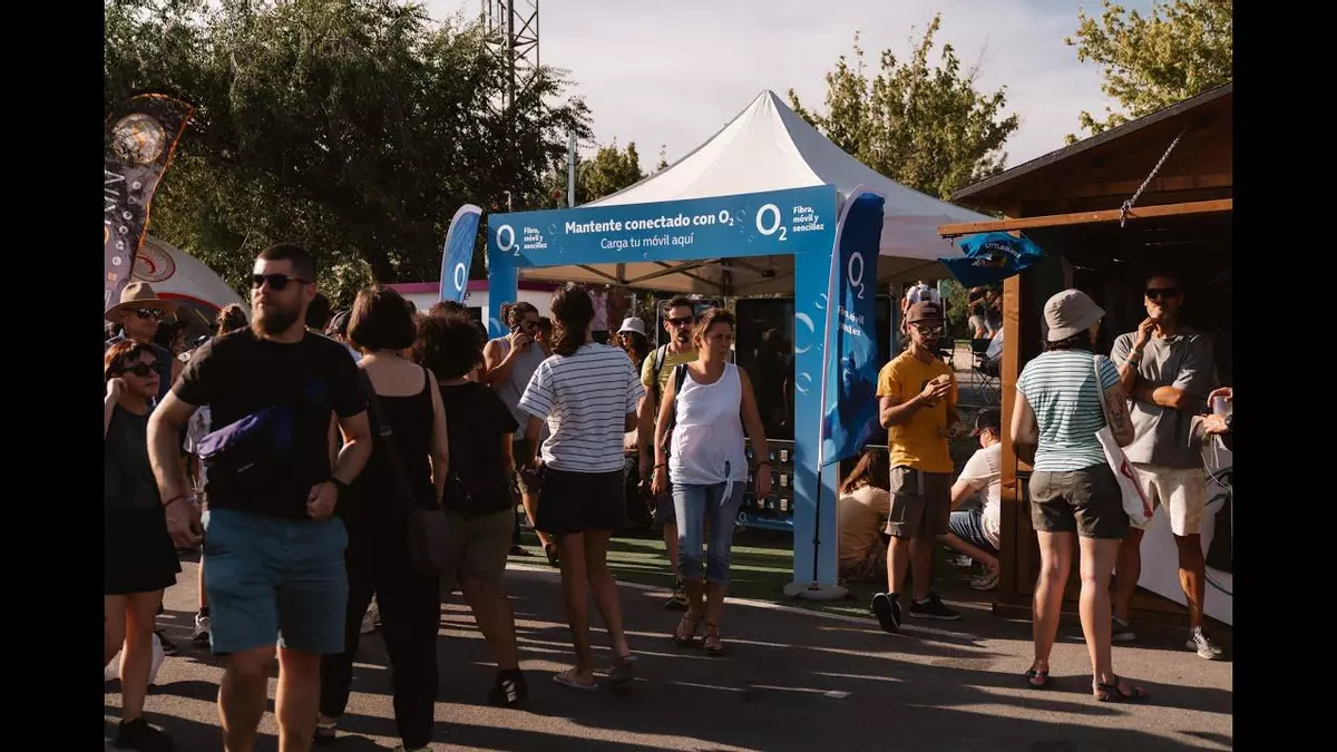 Adrenalina, altura i connexió: O2, la companyia de fibra de mòbil, present en la Copa del Món d'escalada a Madrid