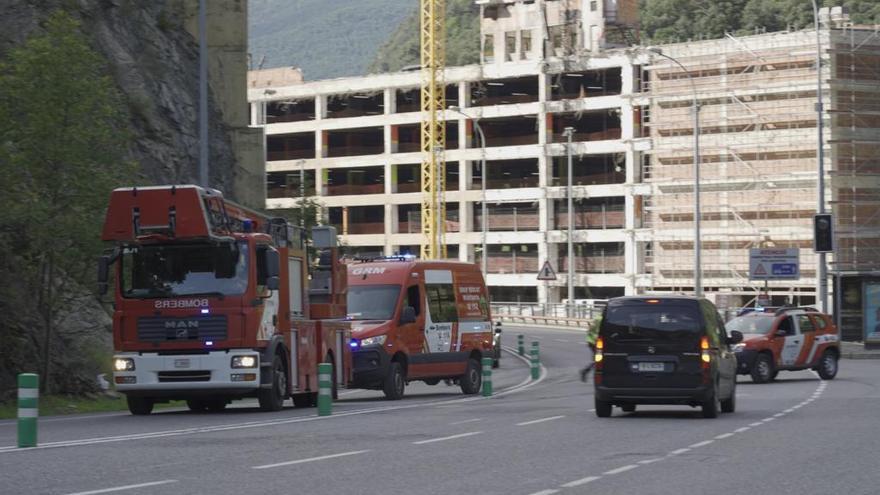 Imatge dels bombers en el lloc de l&#039;accident