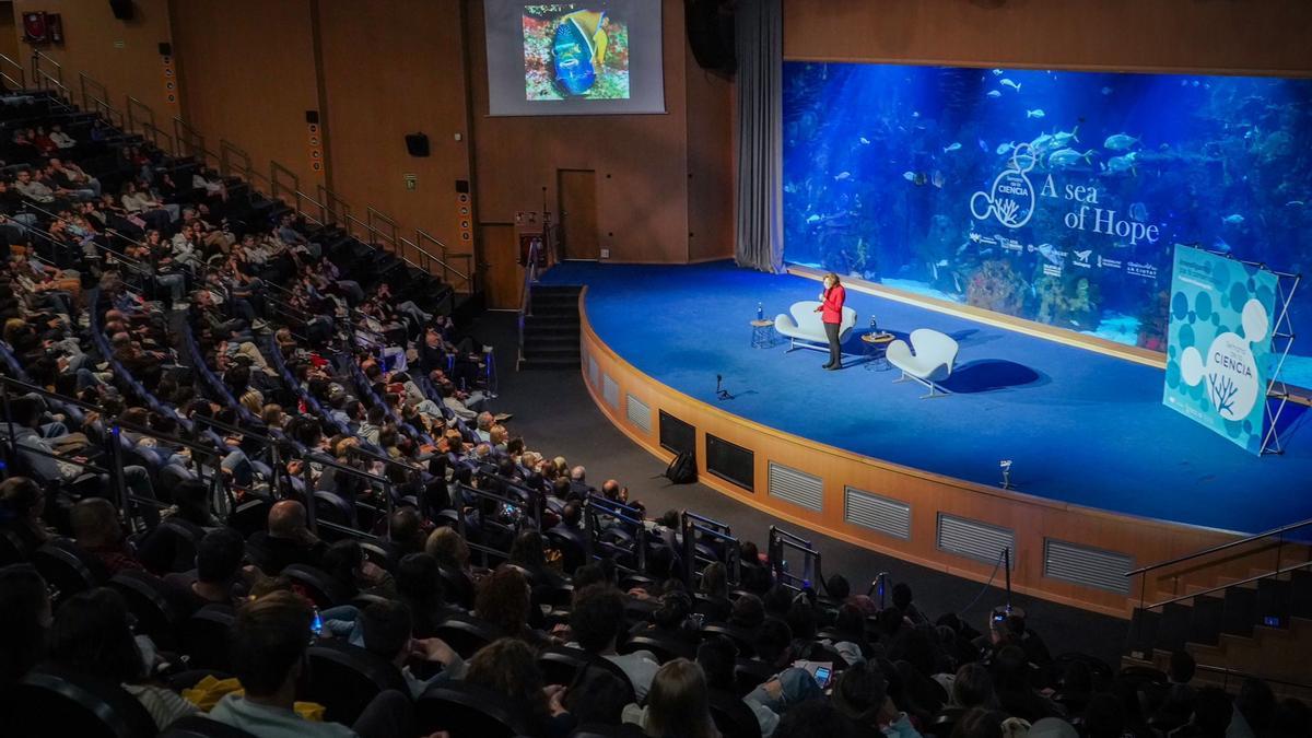 L’exploradora submarina Sylvia Earle, durant la seua participació en la jornada ‘A Sea of Hope’ a l’Oceanogràfic de València, el passat dilluns.