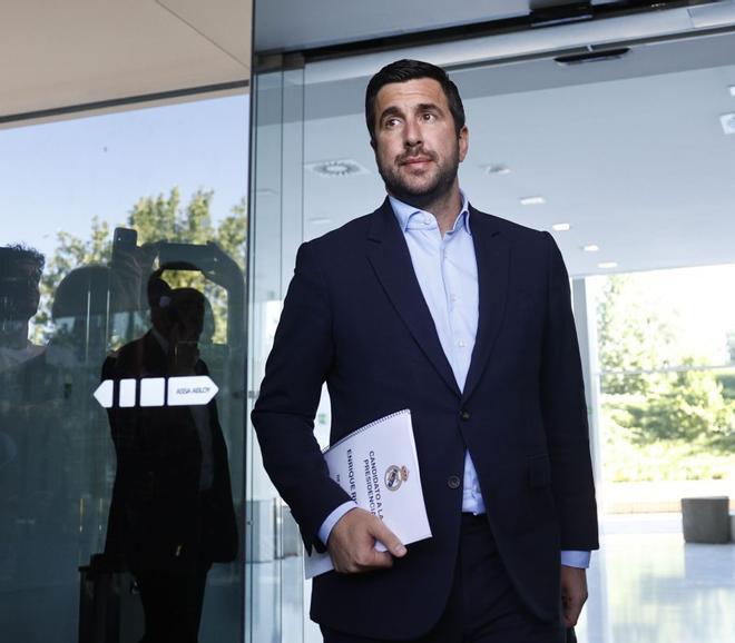 Riquelme: "Després de 20 anys es podrà votar en el Madrid"