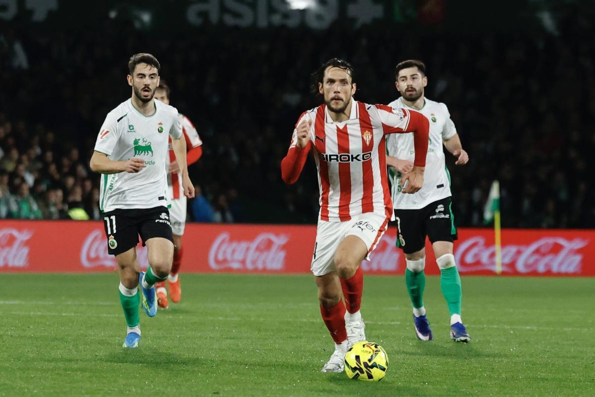 El partido entre el Racing de Santander y el Sporting, en imágenes