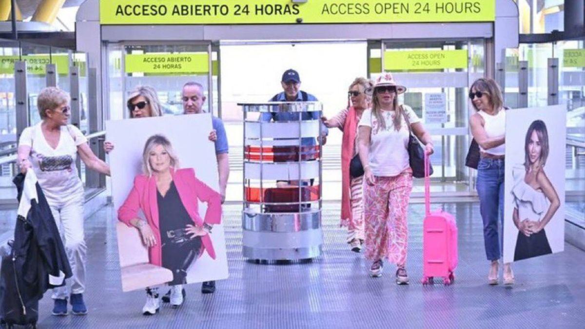 Los colaboradores de &#039;Sálvame&#039; llegando al aeropuerto