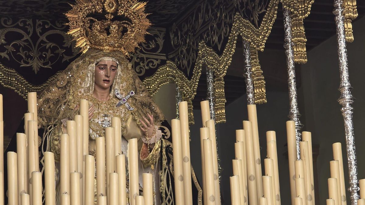 Virgen de los Dolores de la Hermandad del Cerro.