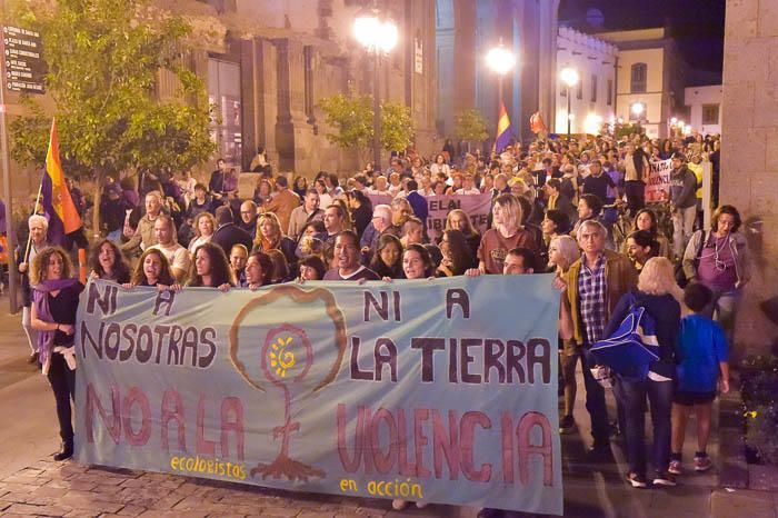 Manifestación contra la violencia hacia las ...