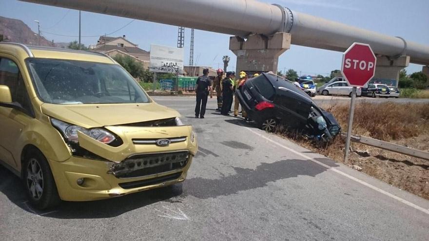 Dos conductoras heridas en un accidente de tráfico en Orihuela