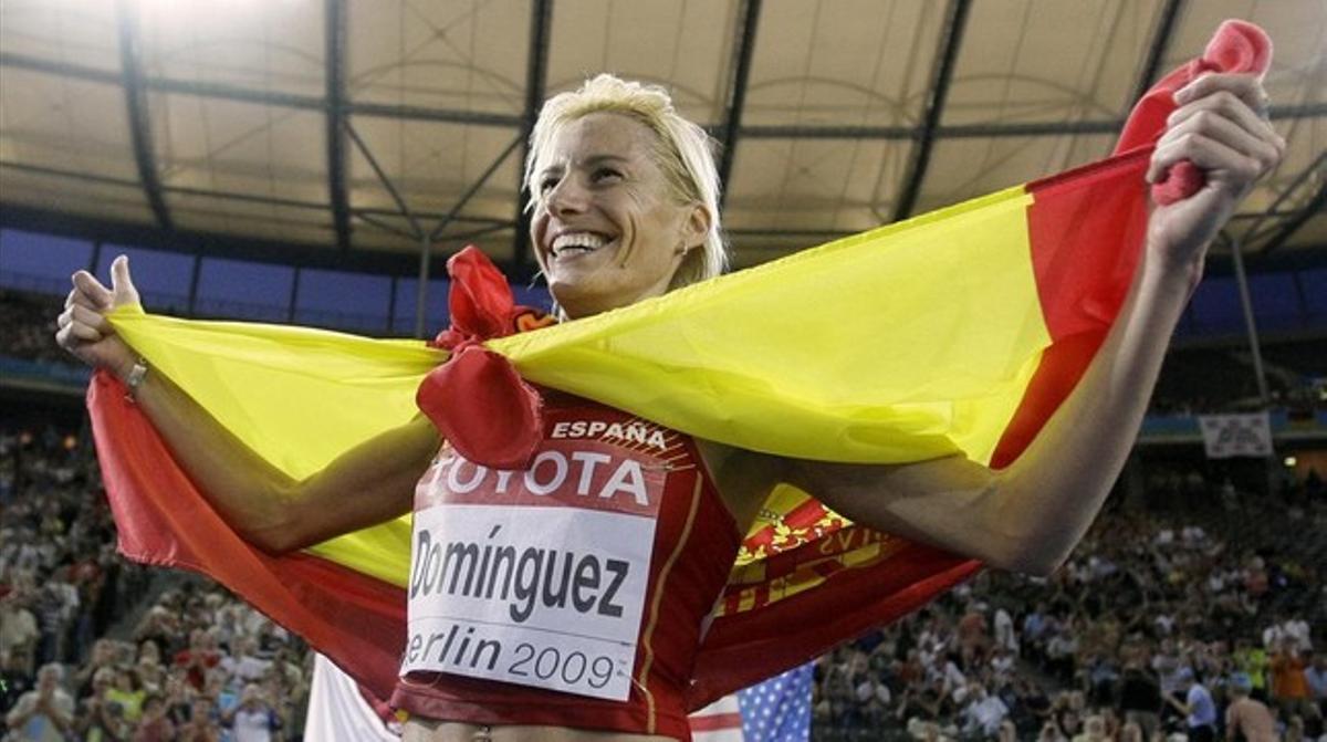 Marta Domínguez, després de guanyar la medalla d’or a Berlín-2009.