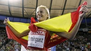 Marta Domínguez, després de guanyar la medalla d’or a Berlín-2009.