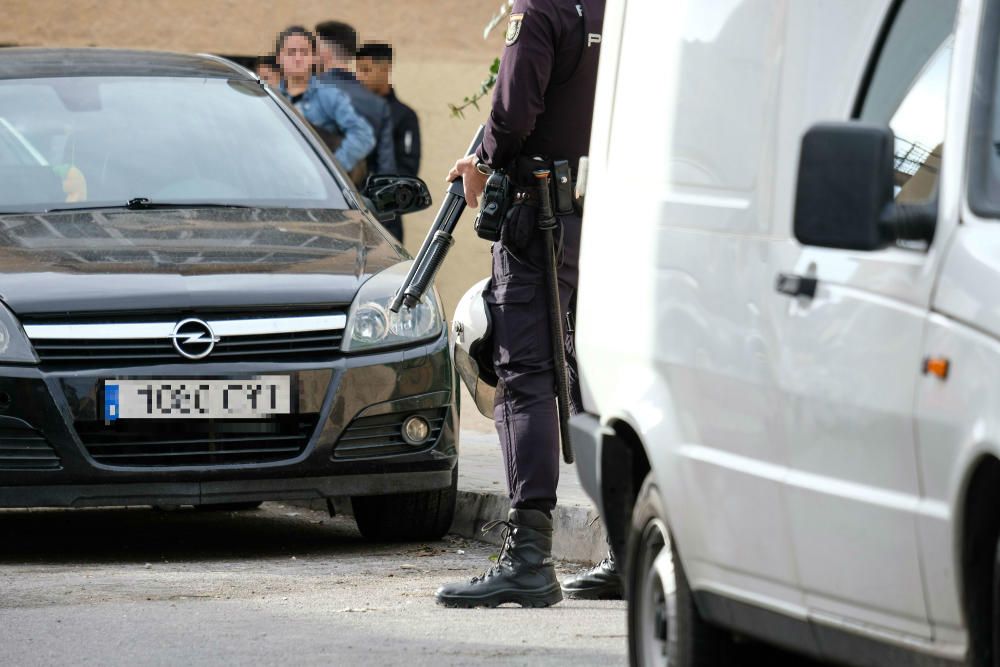 Cinco detenidos en dos nuevas operaciones contra el tráfico de drogas en Elda.