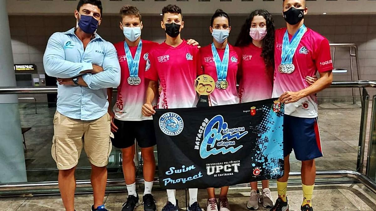 Los nadadores del Club Natación Cartagonova Cartagena en el Campeonato de España Infantil.