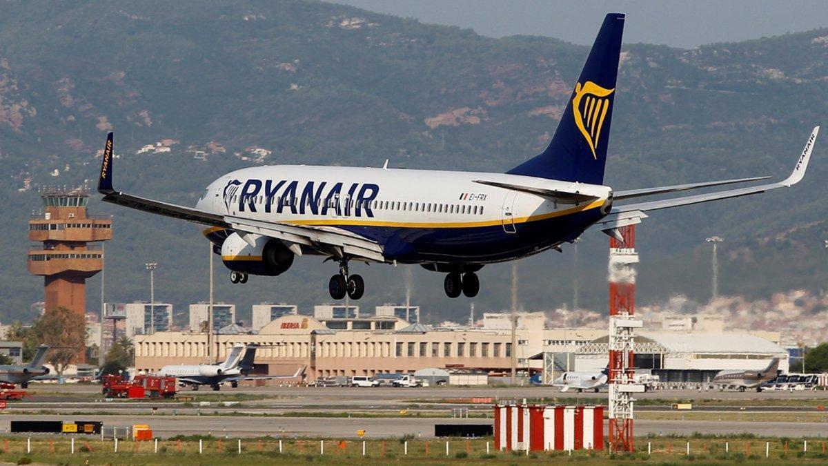 Ryanair analiza el cierre de bases ante la incertidumbre de la crisis