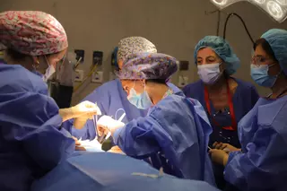 Más de 600 mujeres con cáncer de mama se benefician en el Reina Sofía de una radioterapia única en Andalucía
